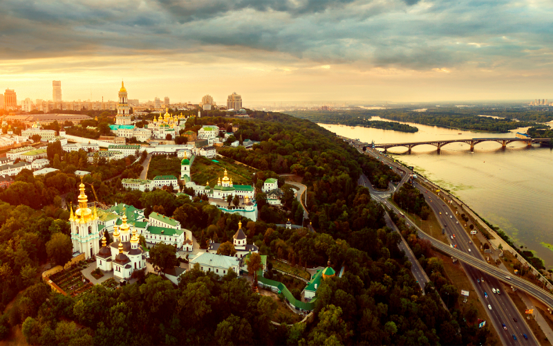 Kyiv Pechersk Lavra and Caves of st. Anthony guided tour-5