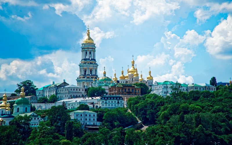 Kyiv Pechersk Lavra and Caves of st. Anthony guided tour-4