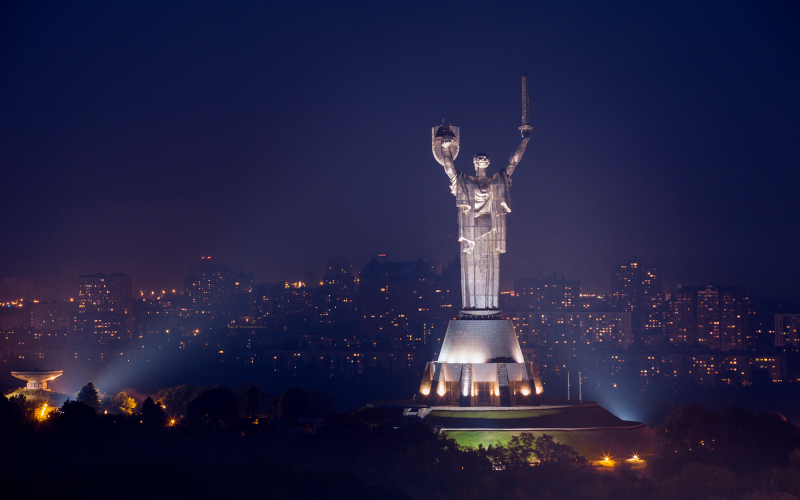 Motherland Monument and Museum of History of Ukraine in WWII guided tour-4