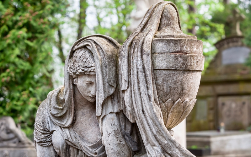 Lychakiv Cemetery guided tour-0