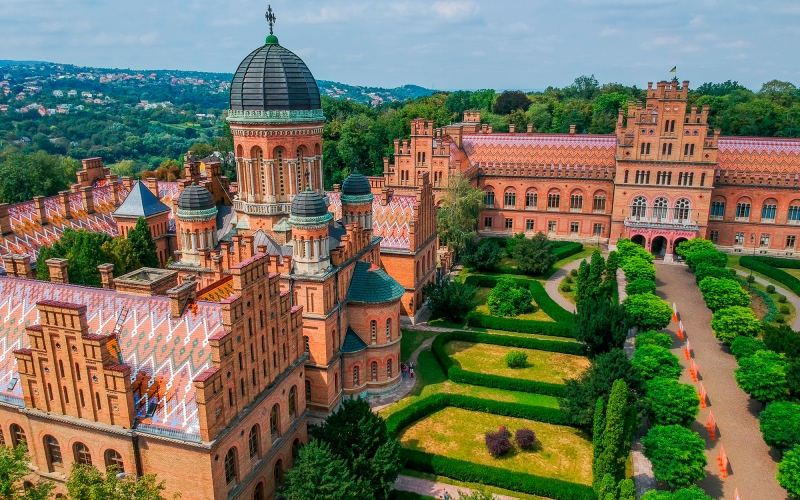 Chernivtsi, Kamianets-Podilskyi and Khotyn / 2-day Combo guided tour-0