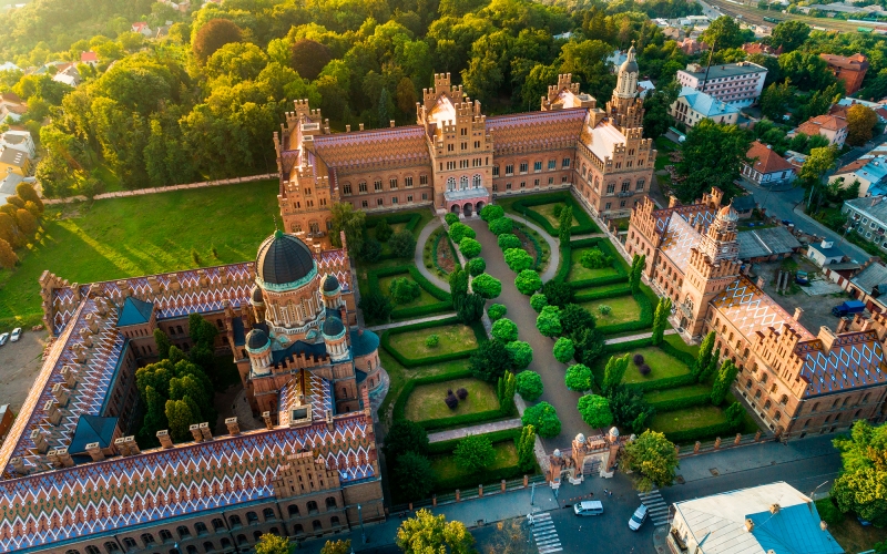 Chernivtsi, Kamianets-Podilskyi and Khotyn / 2-day Combo guided tour-1