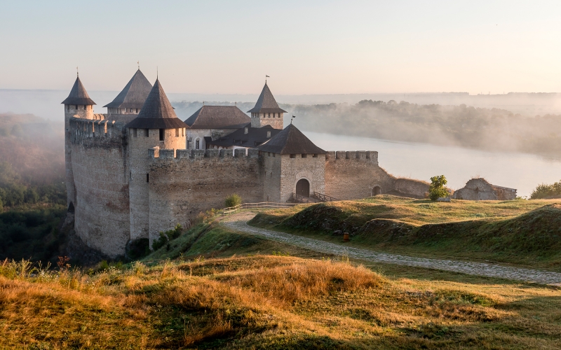 Chernivtsi, Kamianets-Podilskyi and Khotyn / 2-day Combo guided tour-4