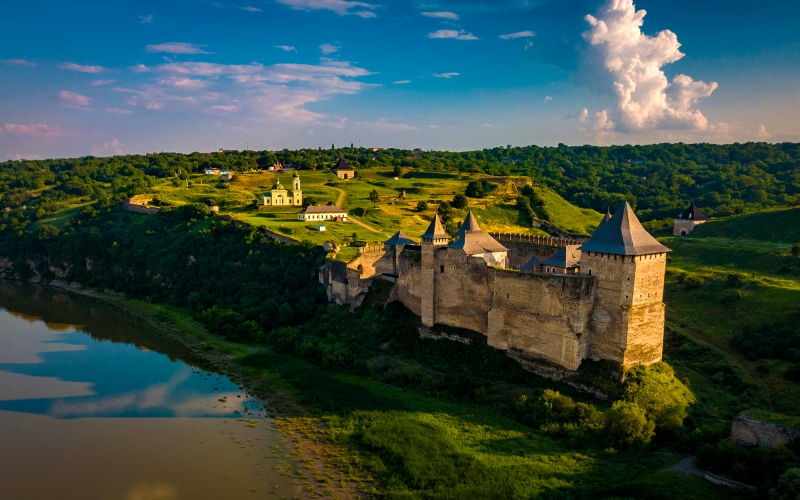 Chernivtsi, Kamianets-Podilskyi and Khotyn / 2-day Combo guided tour-5