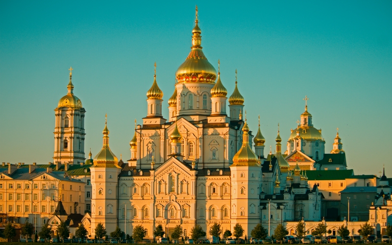 Pochayiv Lavra and Pidkamin Monastery Full-day tour-1
