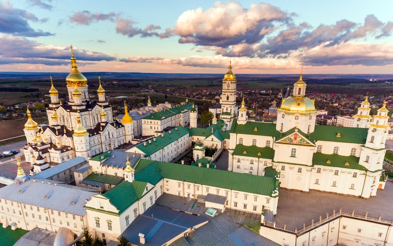 Pochayiv Lavra and Pidkamin Monastery Full-day tour-0