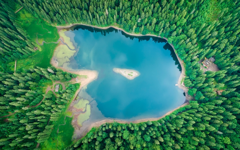 Synevyr Lake and Kolochava folk-village 2-day tour-0