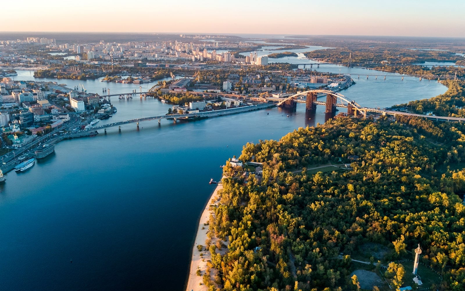 Dnipro river | North Kyiv